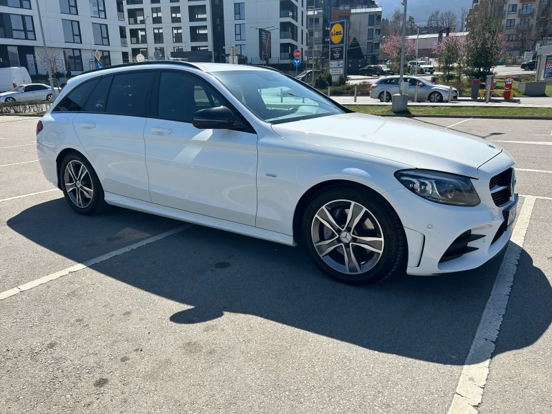 Mercedes-Benz C 220 AMG / NIGHT EDITION / DISTRONIC / 9G TRONIC, снимка 2 - Автомобили и джипове - 49585343