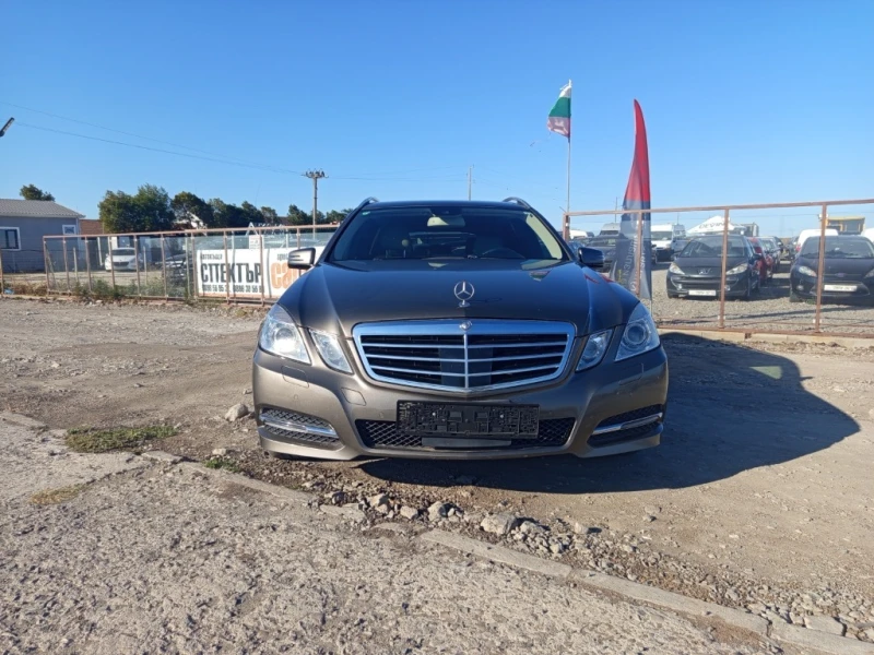 Mercedes-Benz E 300 3.0 I 260ps, снимка 2 - Автомобили и джипове - 51554021