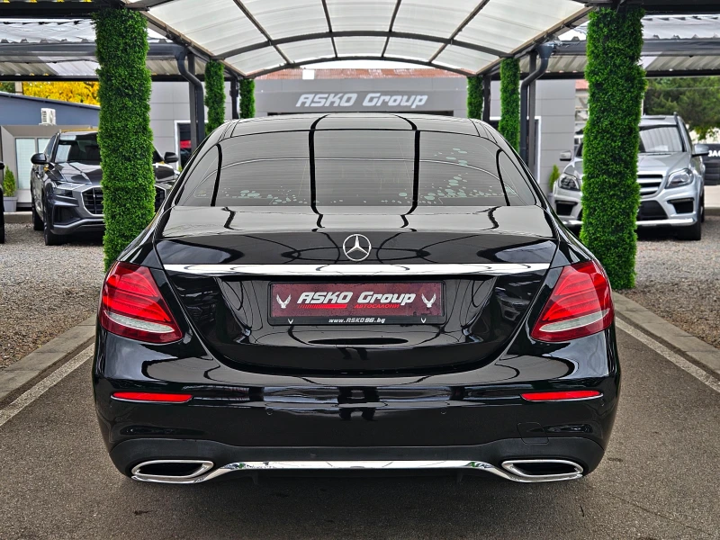 Mercedes-Benz E 220 ! AMG/DIGITAL/GERMANY/PANO/AMBI/360CAM/CAR PLAY/LI, снимка 6 - Автомобили и джипове - 52053507