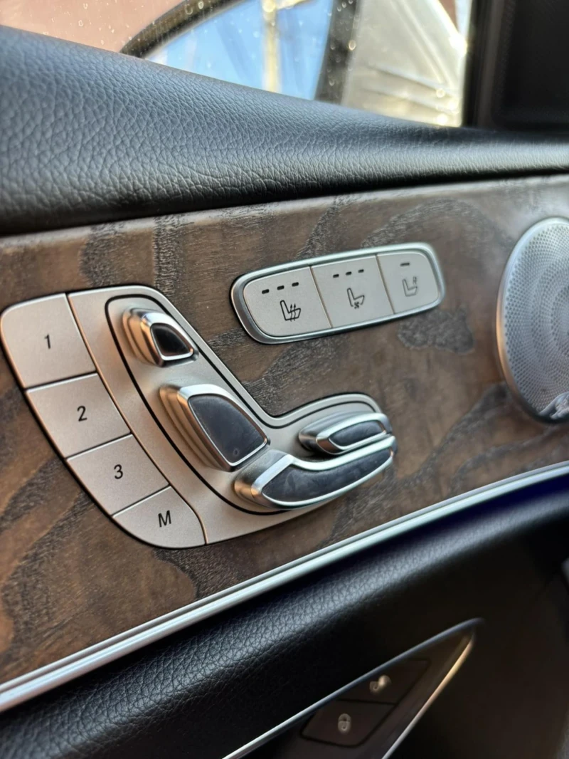Mercedes-Benz E 400, снимка 8 - Автомобили и джипове - 52334113