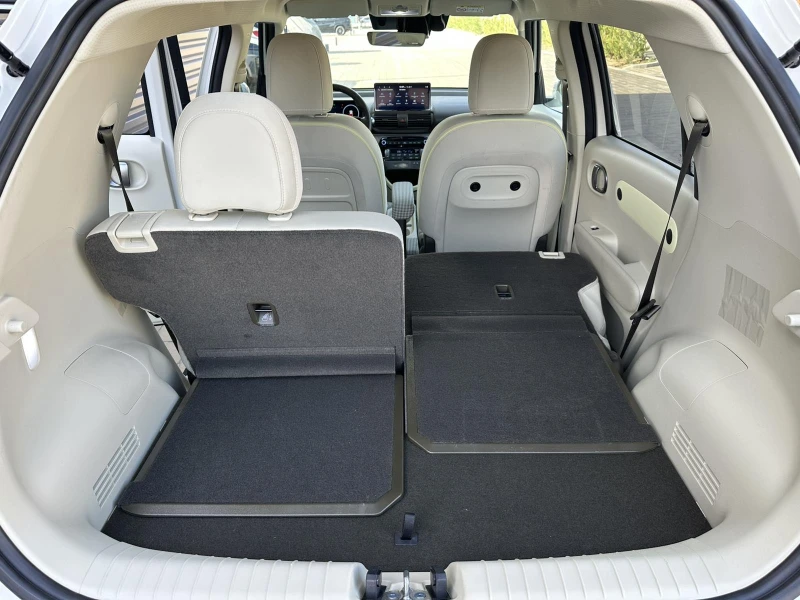 Hyundai Inster EXCLUSIVE 49 kWh, снимка 17 - Автомобили и джипове - 52489347