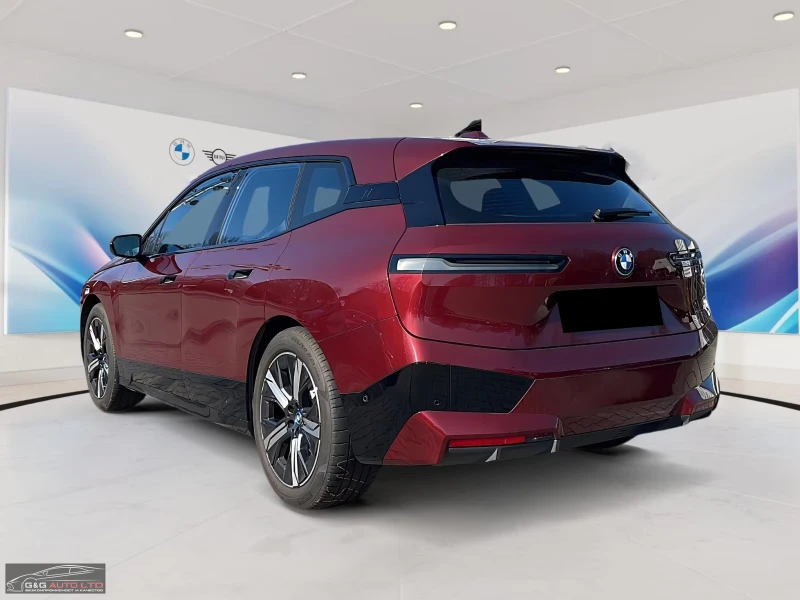 BMW iX xDRIVE/326HP/40/SPORT/CAM/DIGITAL/AMBI/842v, снимка 4 - Автомобили и джипове - 52750662