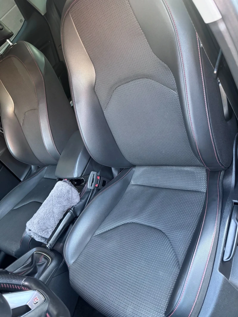 Seat Leon FR, снимка 10 - Автомобили и джипове - 52915623