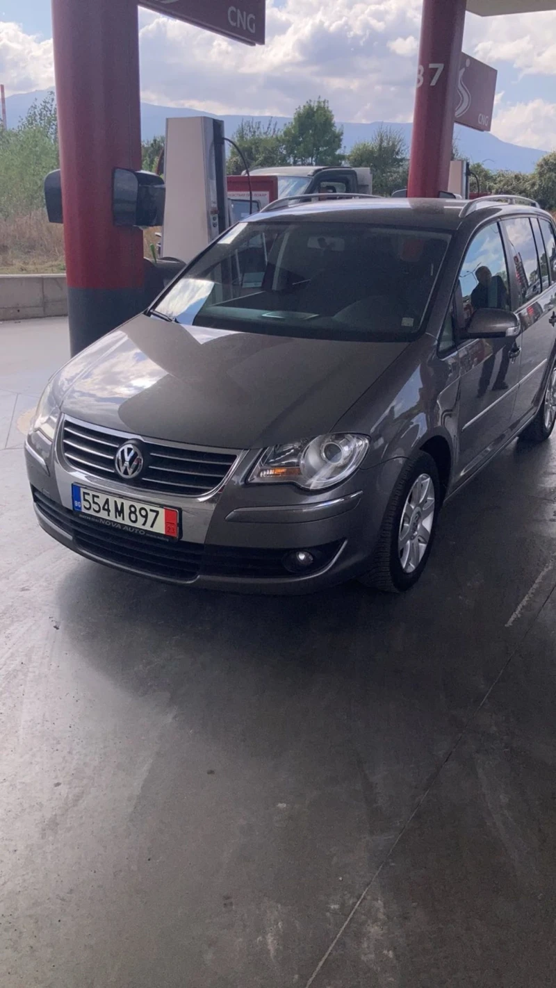 VW Touran, снимка 8 - Автомобили и джипове - 52939985