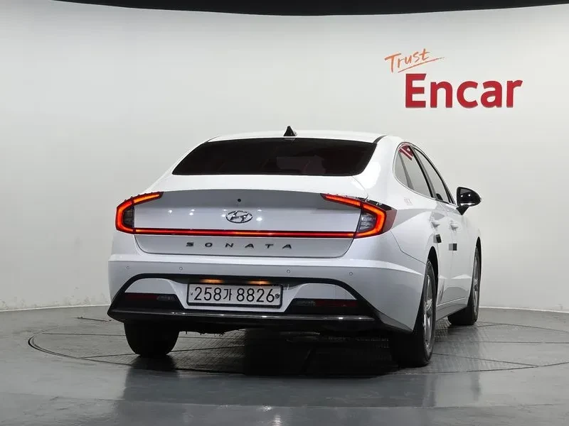 Hyundai Sonata  (Dn8) 2.0 Premium, снимка 4 - Автомобили и джипове - 55260868