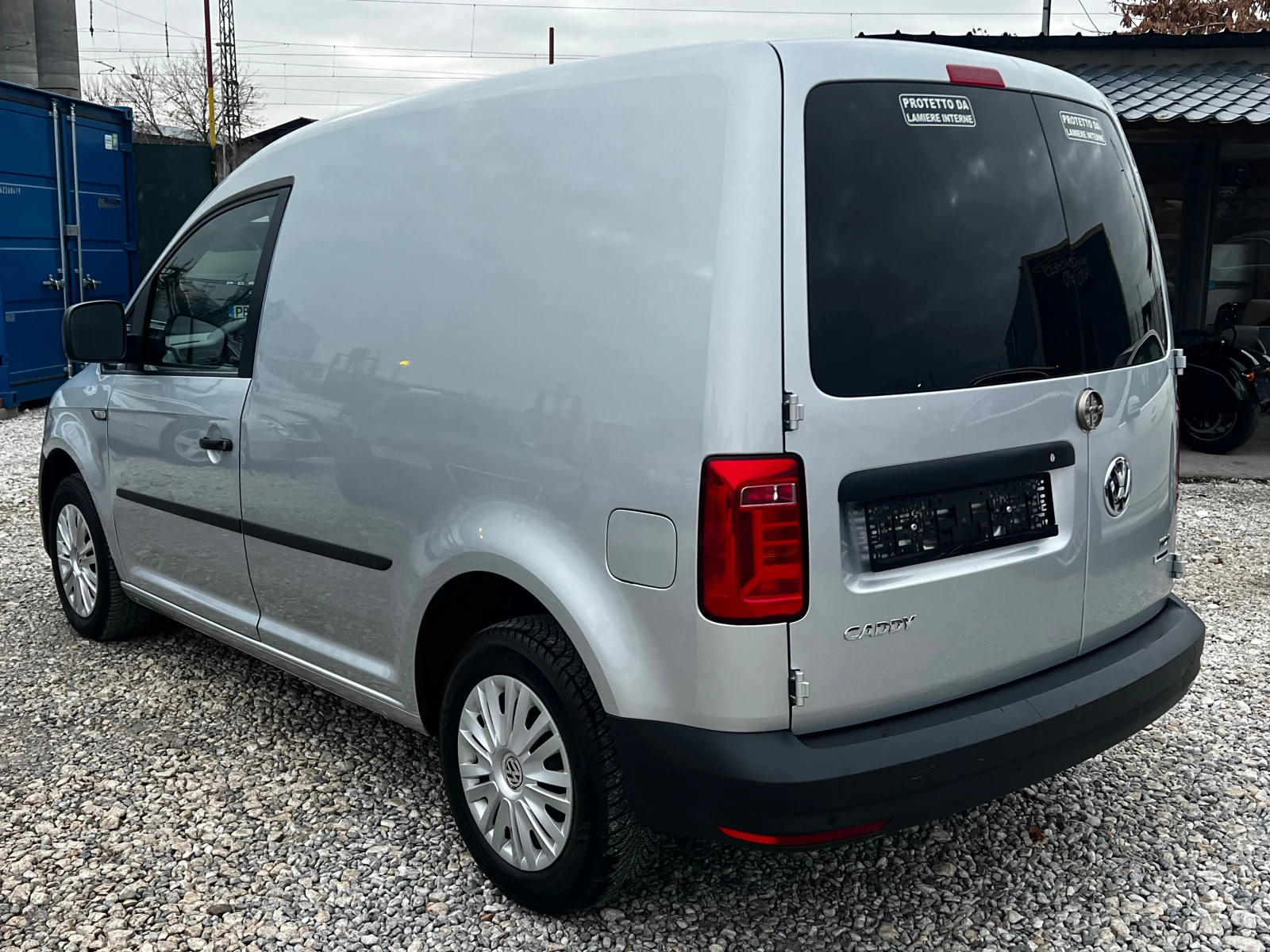 VW Caddy 2.0TDI DSG E6 - изображение 6