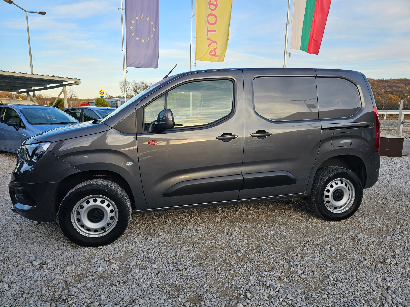 Opel Combo 1.5 CDTI 4X4 131кс ! ! РЕАЛНИ КИЛОМЕТРИ - изображение 2