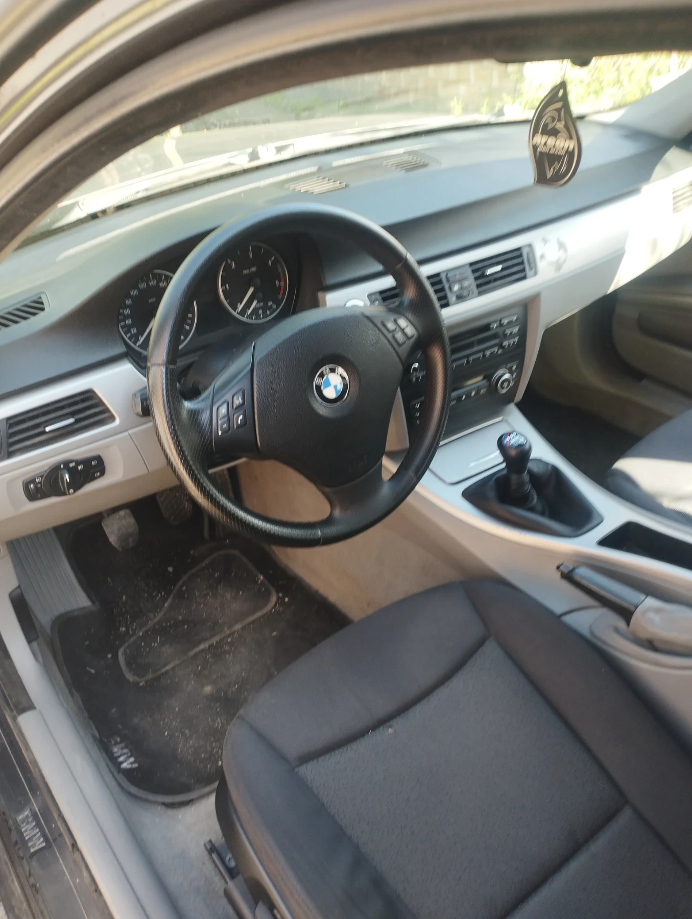 BMW 320 320d - изображение 6