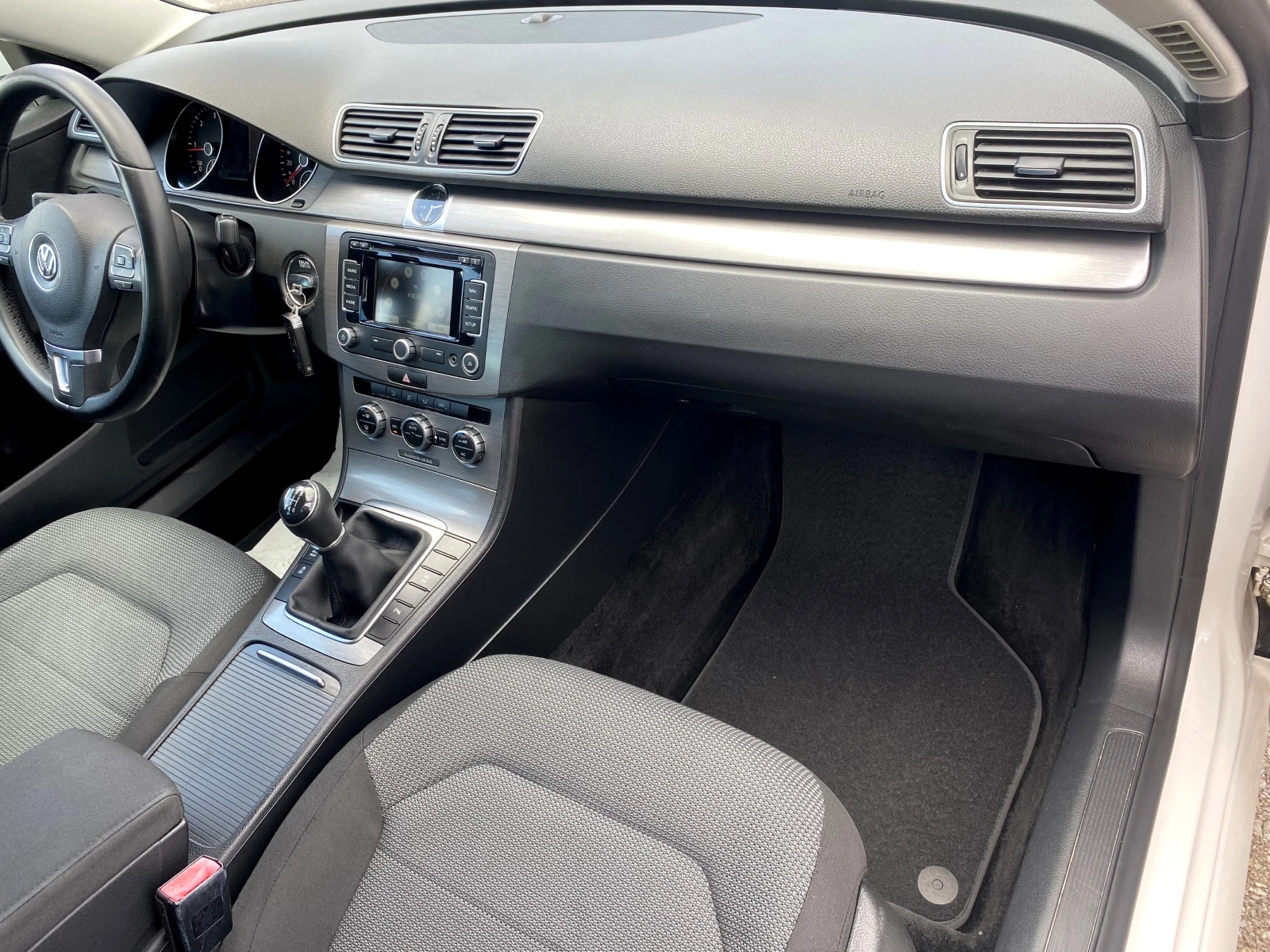 VW Passat 2.0TDI Led Xenon HighLine---БОНБОН--- - изображение 9