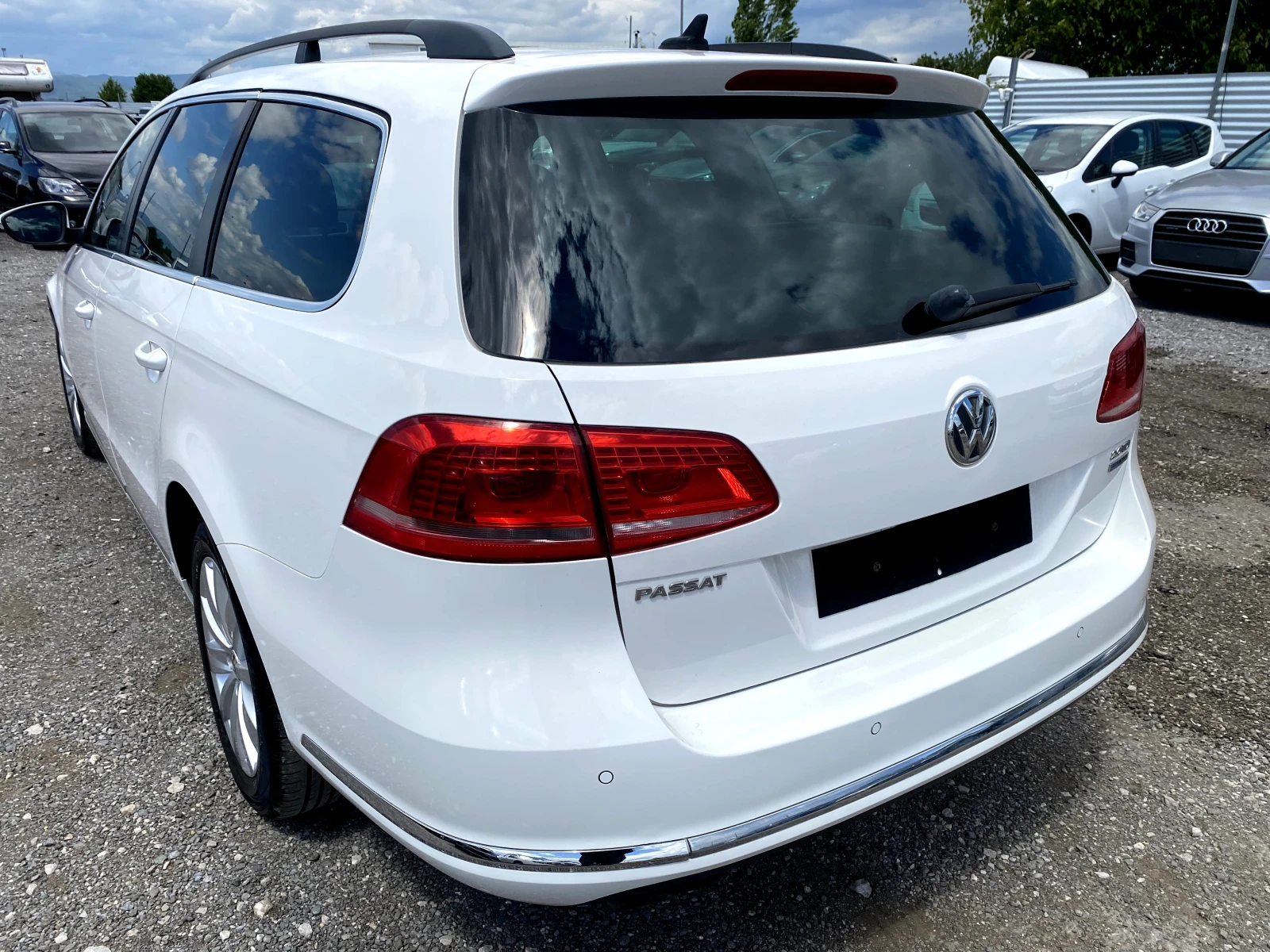 VW Passat 2.0TDI Led Xenon HighLine---БОНБОН--- - изображение 4