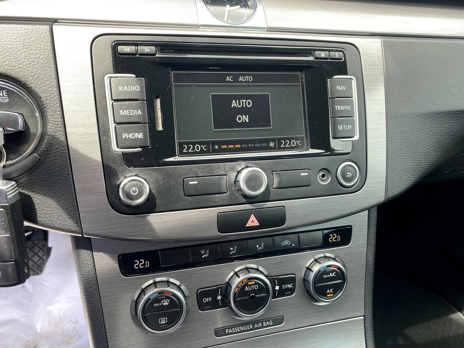 VW Passat 2.0TDI Led Xenon HighLine---БОНБОН--- - изображение 8