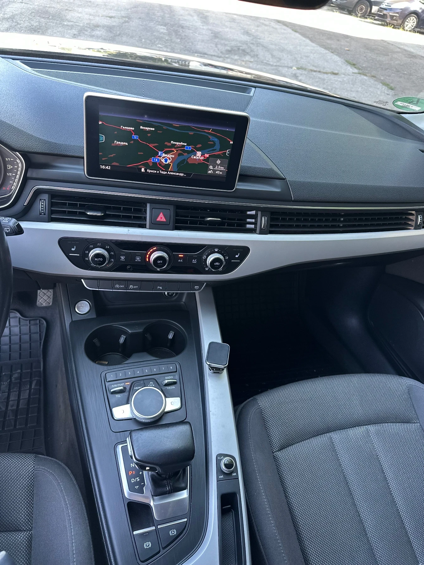 Audi A4 2.0Tdi - изображение 7