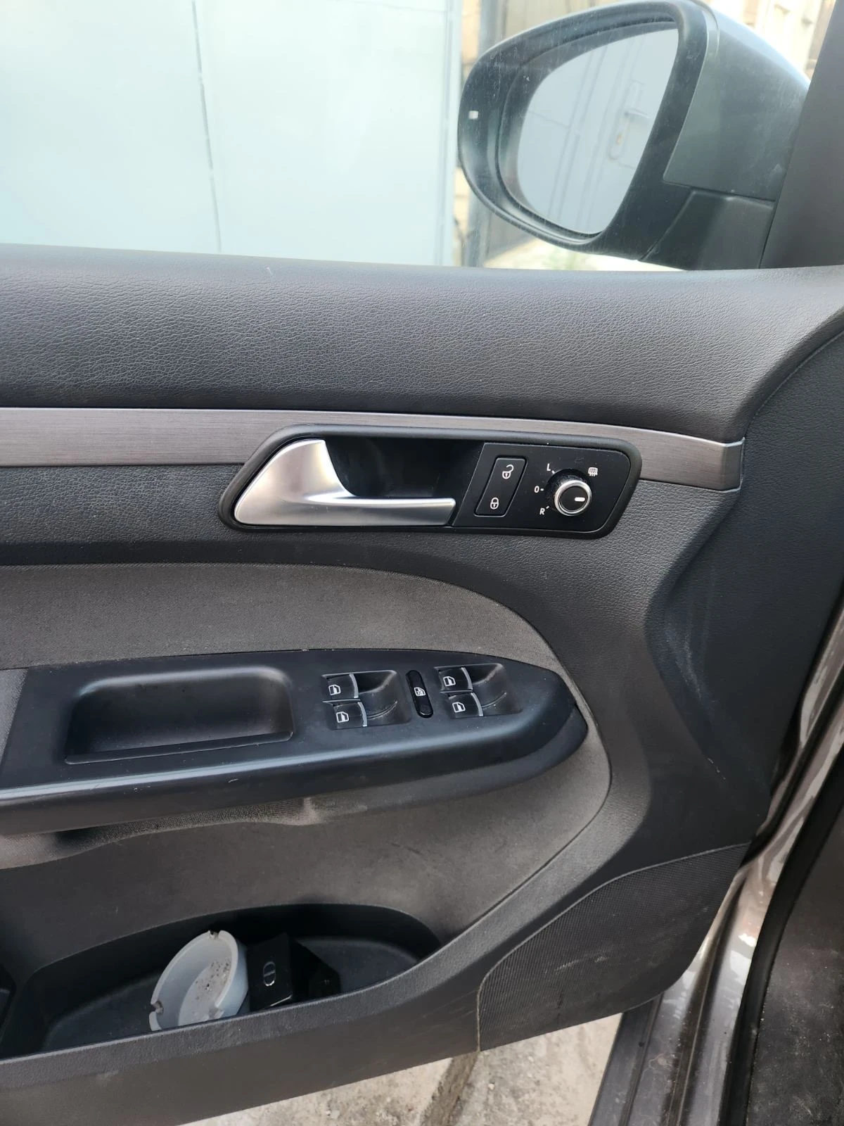 VW Touran 1.6TDI - изображение 10