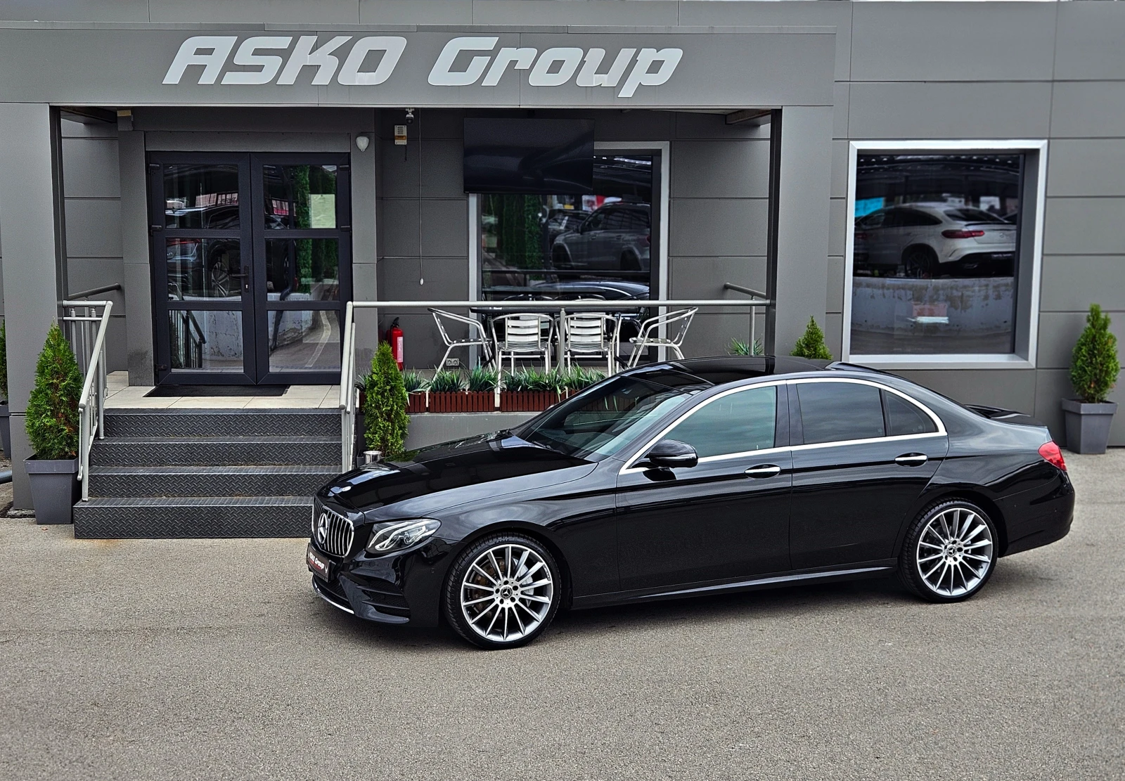 Mercedes-Benz E 220 AMG/DIGITAL/GERMANY/PANO/AMBI/360CAM/CAR PLAY/LIZI | Mobile.bg   17