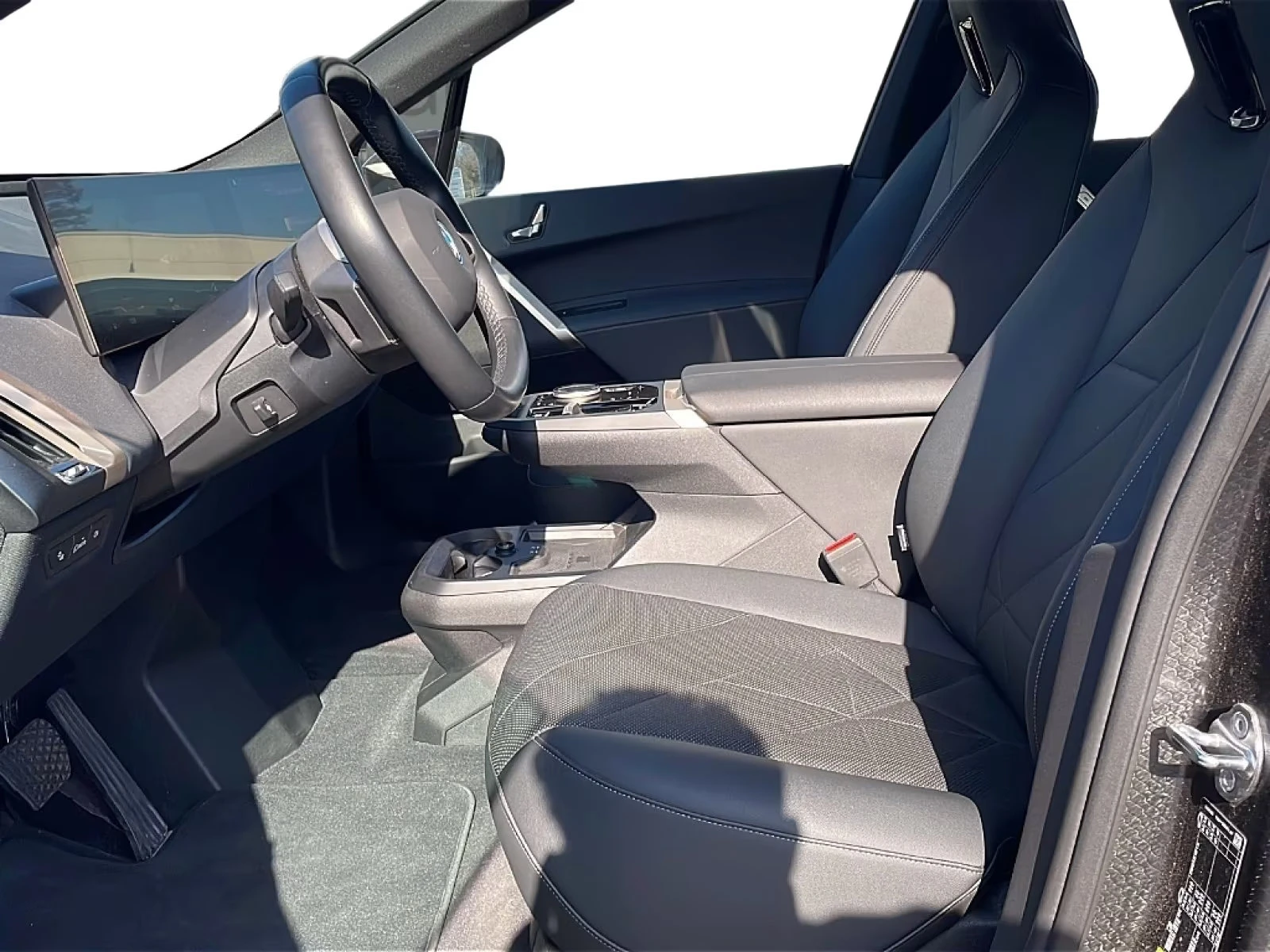 BMW iX xDRIVE/326HP/40/SPORT/CAM/DIGITAL/AMBI/842v | Mobile.bg � ����������� 14