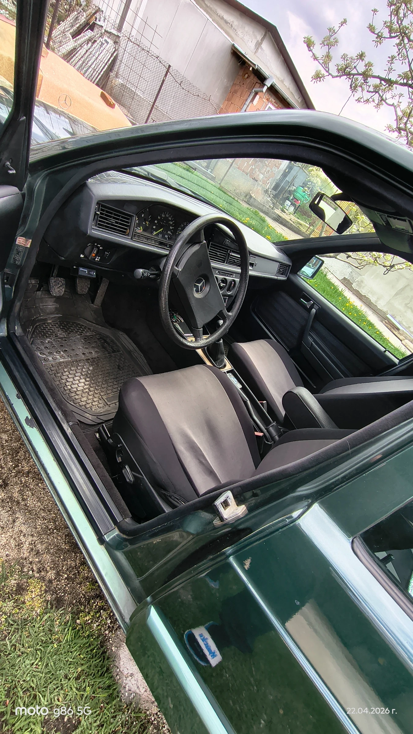Mercedes-Benz 190, снимка 5 - Автомобили и джипове - 54668497