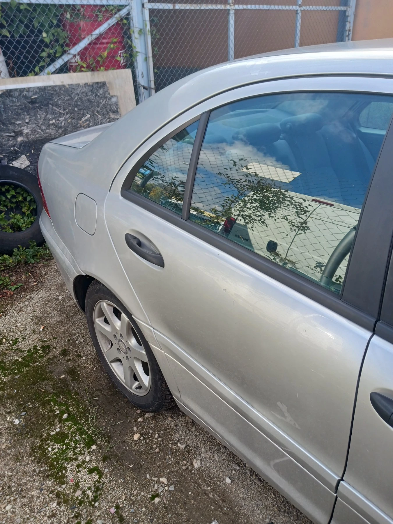 Mercedes-Benz C 220, снимка 7 - Автомобили и джипове - 54402446