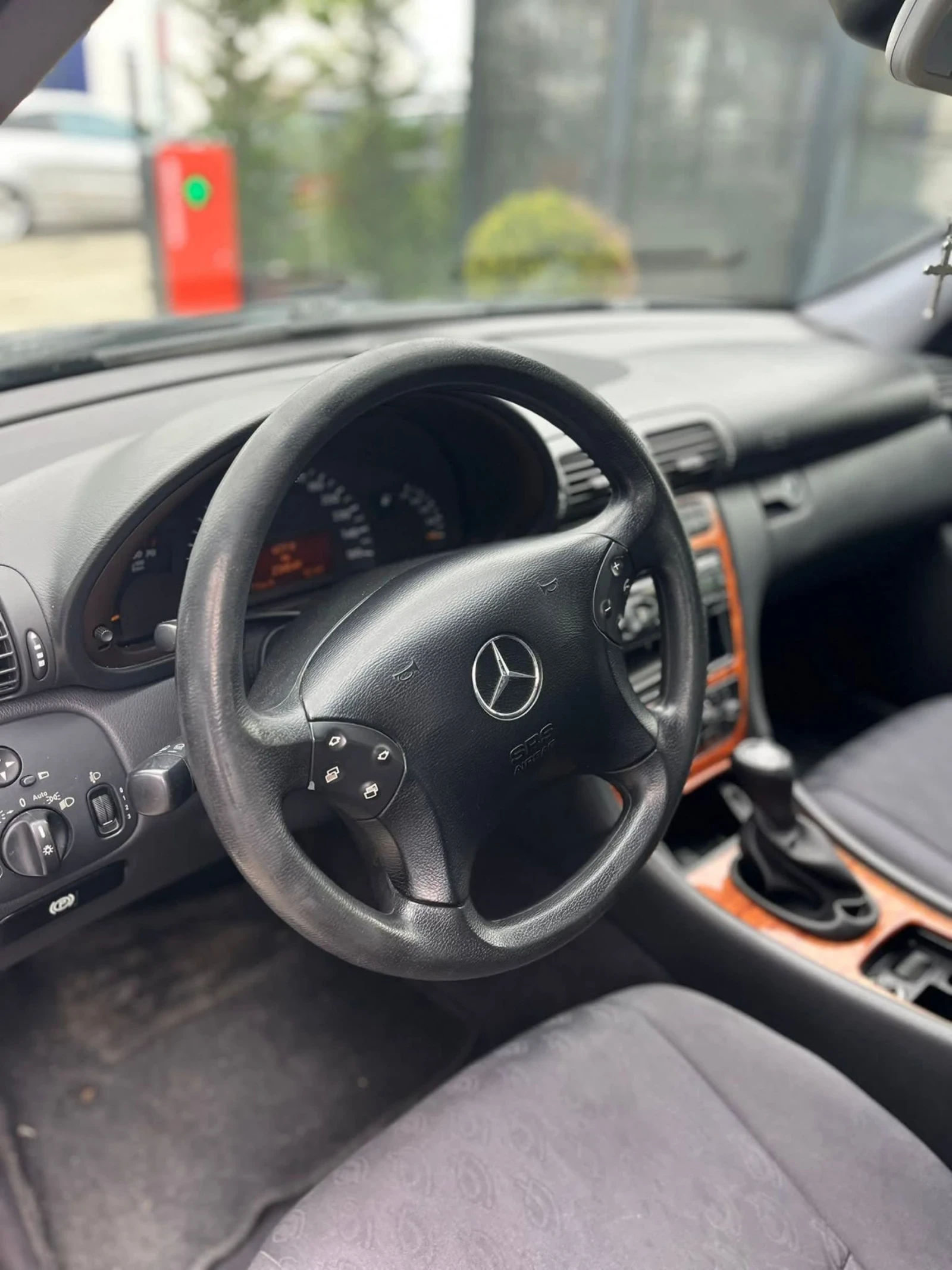 Mercedes-Benz C 200 111, снимка 9 - Автомобили и джипове - 54468104