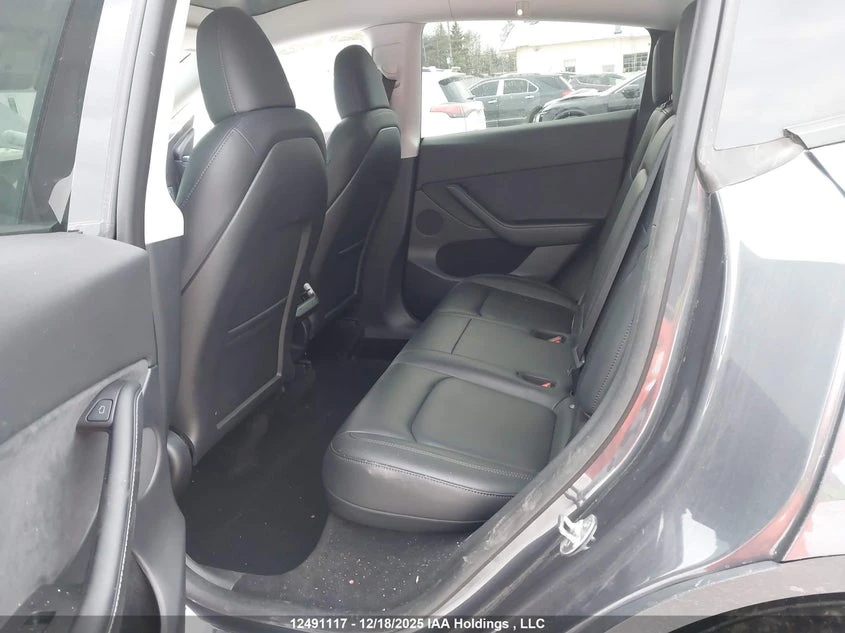 Tesla Model Y Long Range AWD, снимка 8 - Автомобили и джипове - 54593901