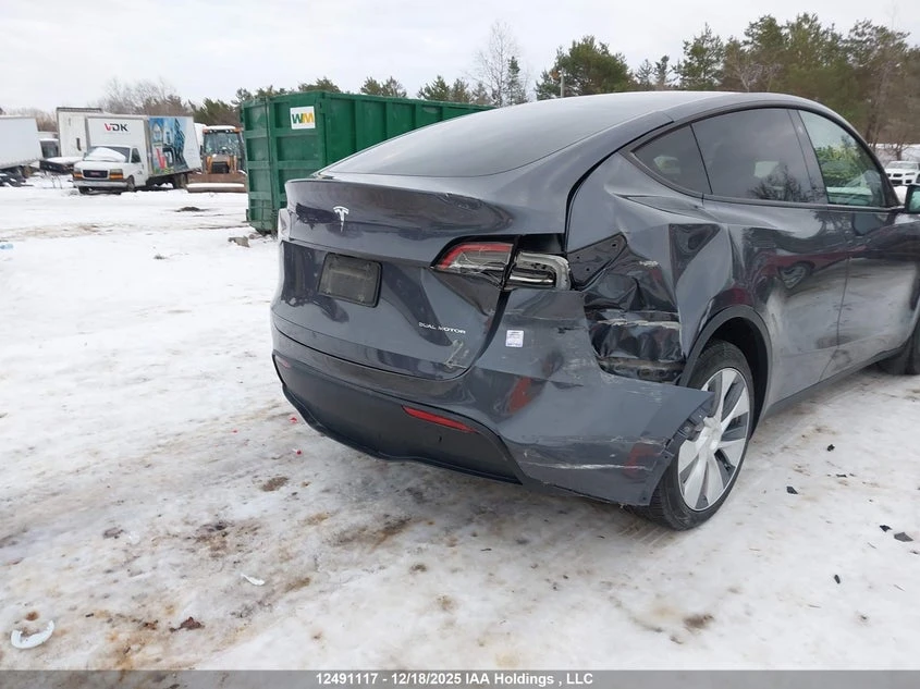 Tesla Model Y Long Range AWD, снимка 6 - Автомобили и джипове - 54593901