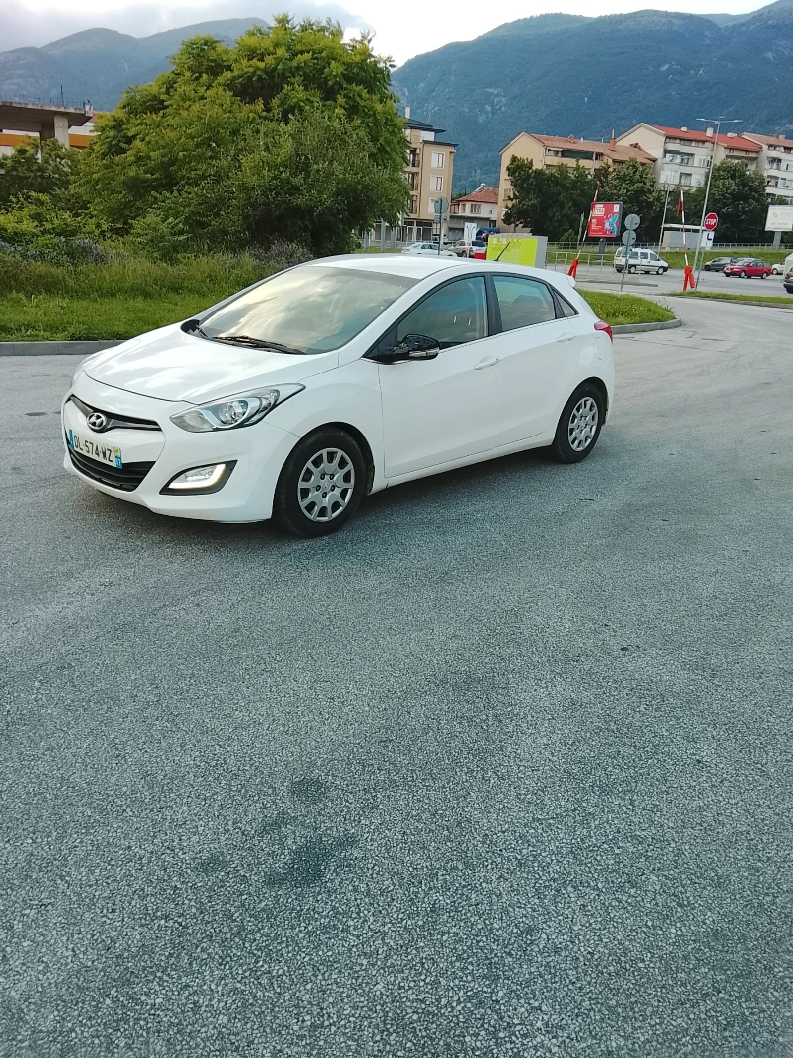 Hyundai I30 1.6unikat, снимка 4 - Автомобили и джипове - 54794737