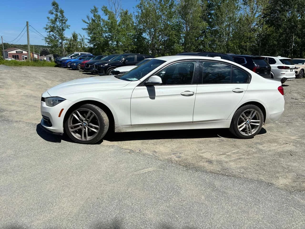 BMW 330 xDrive * АВТОКРЕДИТ * ОТ ПРЕДСТАВИТЕЛСТВО, снимка 3 - Автомобили и джипове - 54847843