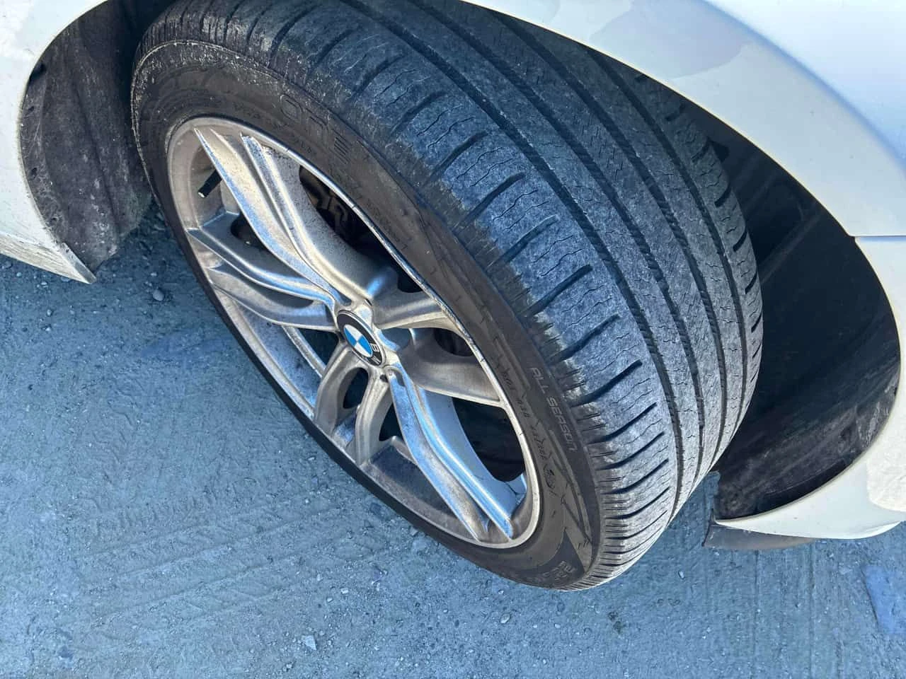 BMW 330 xDrive * АВТОКРЕДИТ * ОТ ПРЕДСТАВИТЕЛСТВО, снимка 6 - Автомобили и джипове - 54847843