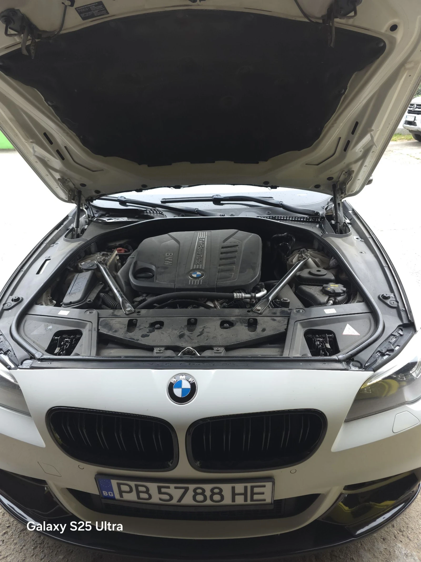 BMW 535 Facelift M packet digital, снимка 9 - Автомобили и джипове - 54944033