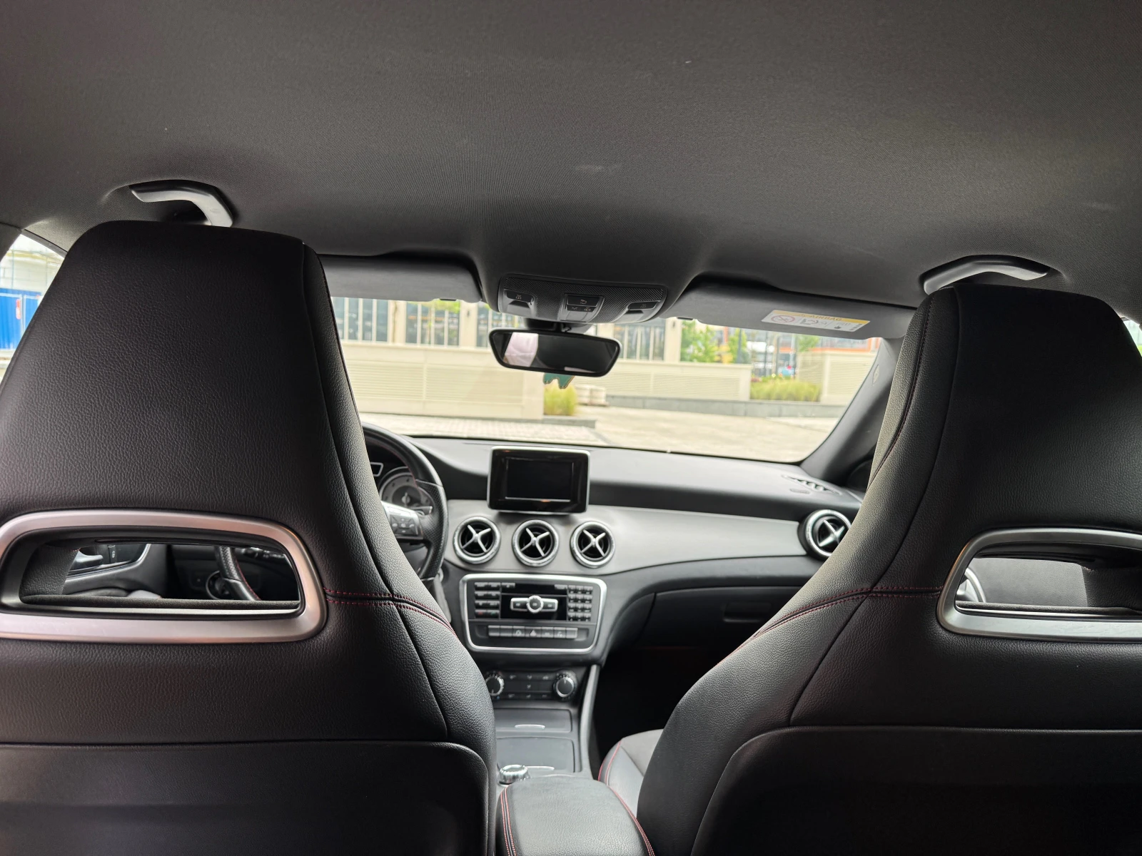 Mercedes-Benz CLA 200 AMG, снимка 4 - Автомобили и джипове - 55187394