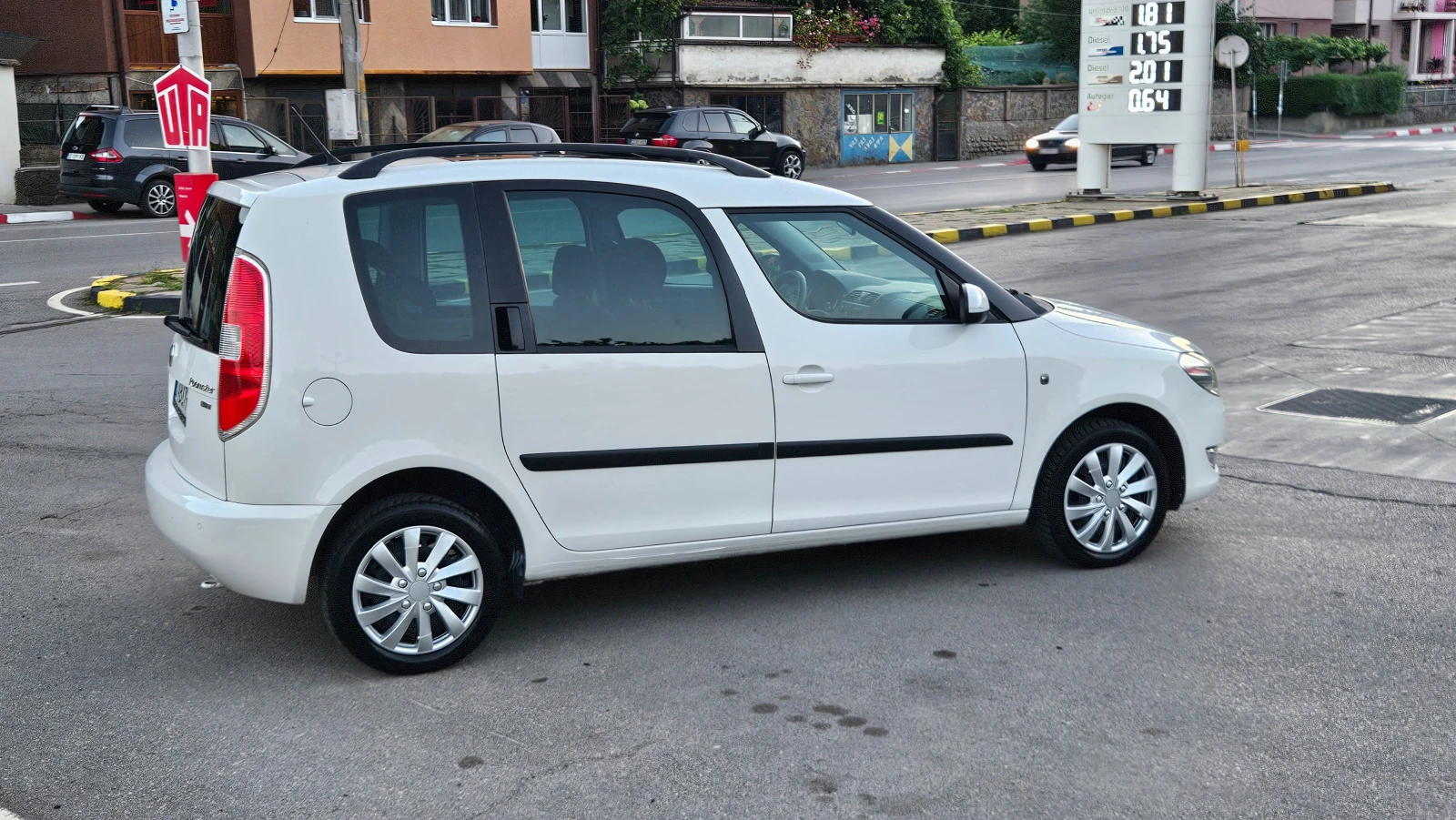 Skoda Roomster TDI PANORAMA/KLIMATRON/TOP SUSTOQNIE, снимка 7 - Автомобили и джипове - 55471191