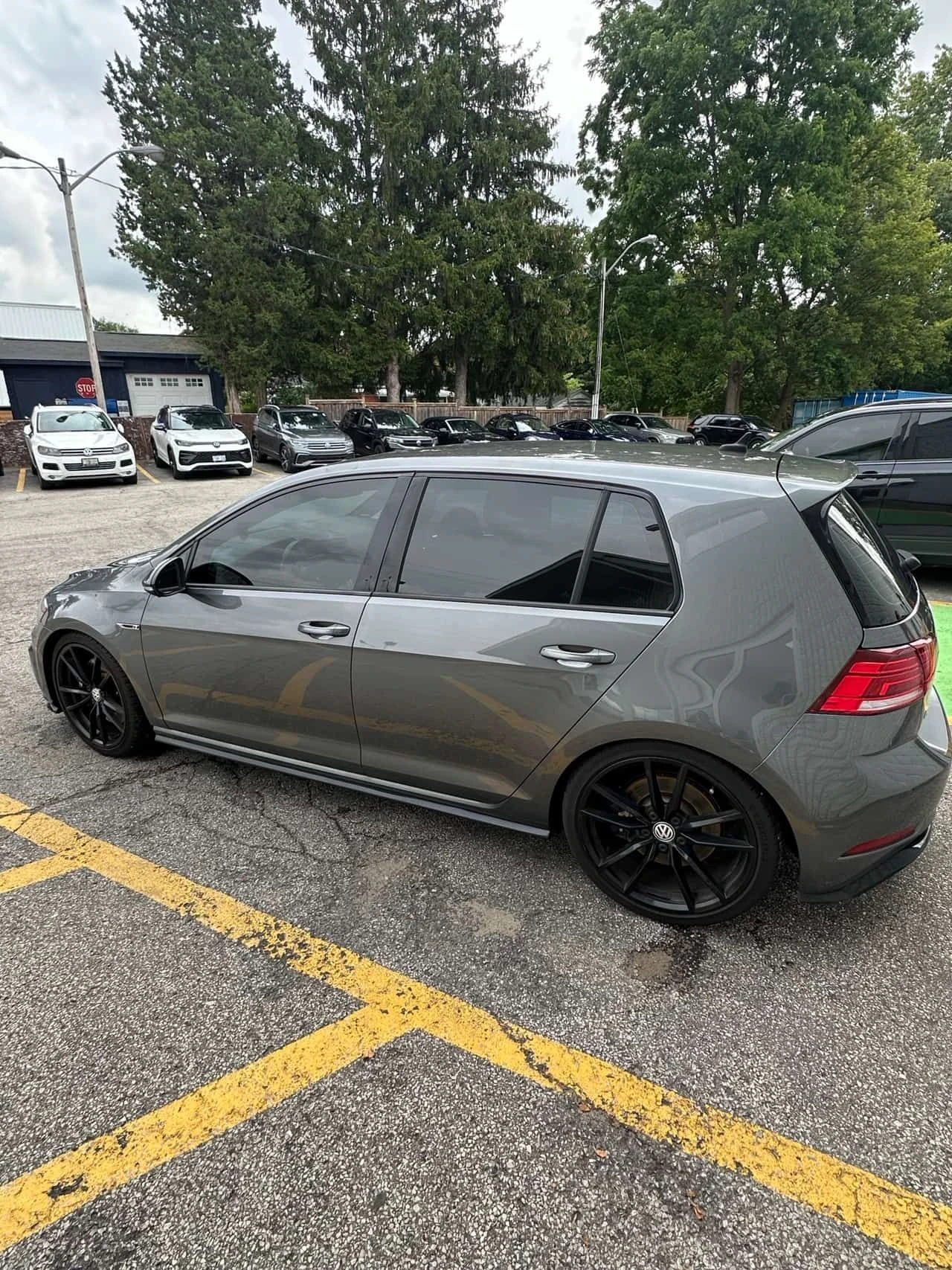 VW Golf * R* Manual* АВТОКРЕДИТ БЕЗ ПЪРВОНАЧАЛНА ВНОСКА* , снимка 2 - Автомобили и джипове - 55650414