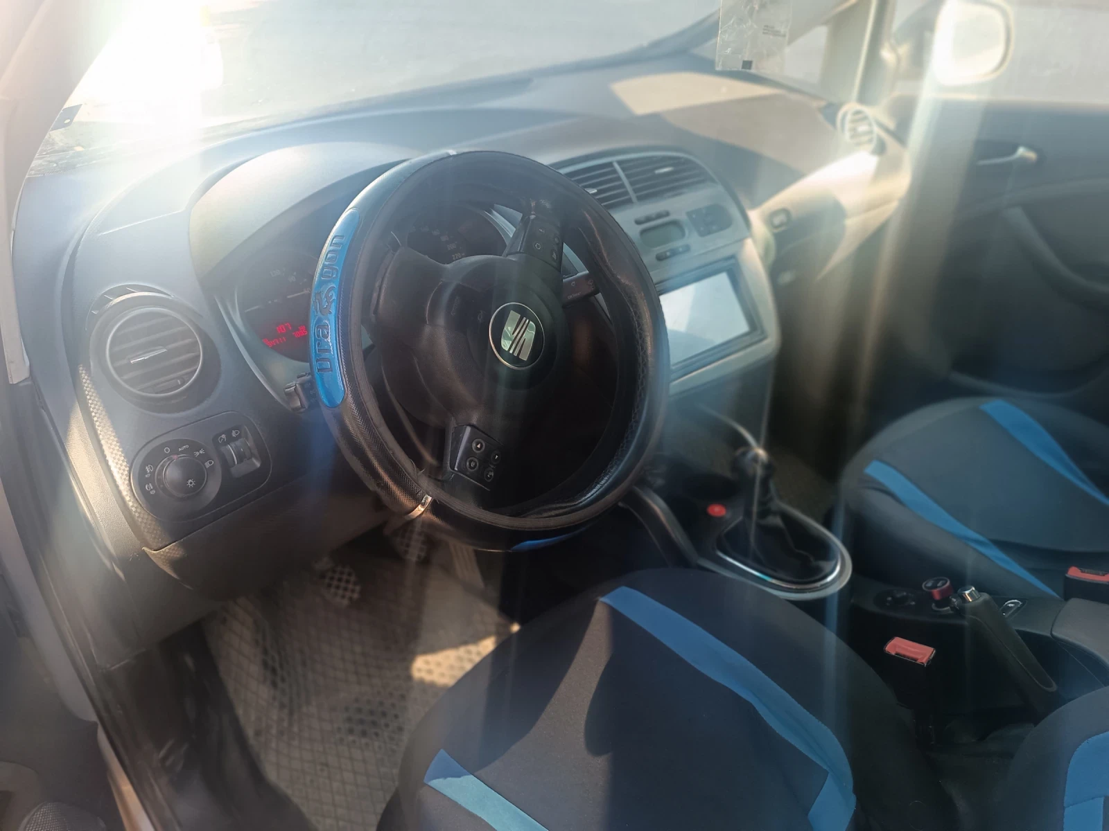 Seat Altea 1.9, снимка 9 - Автомобили и джипове - 55709228