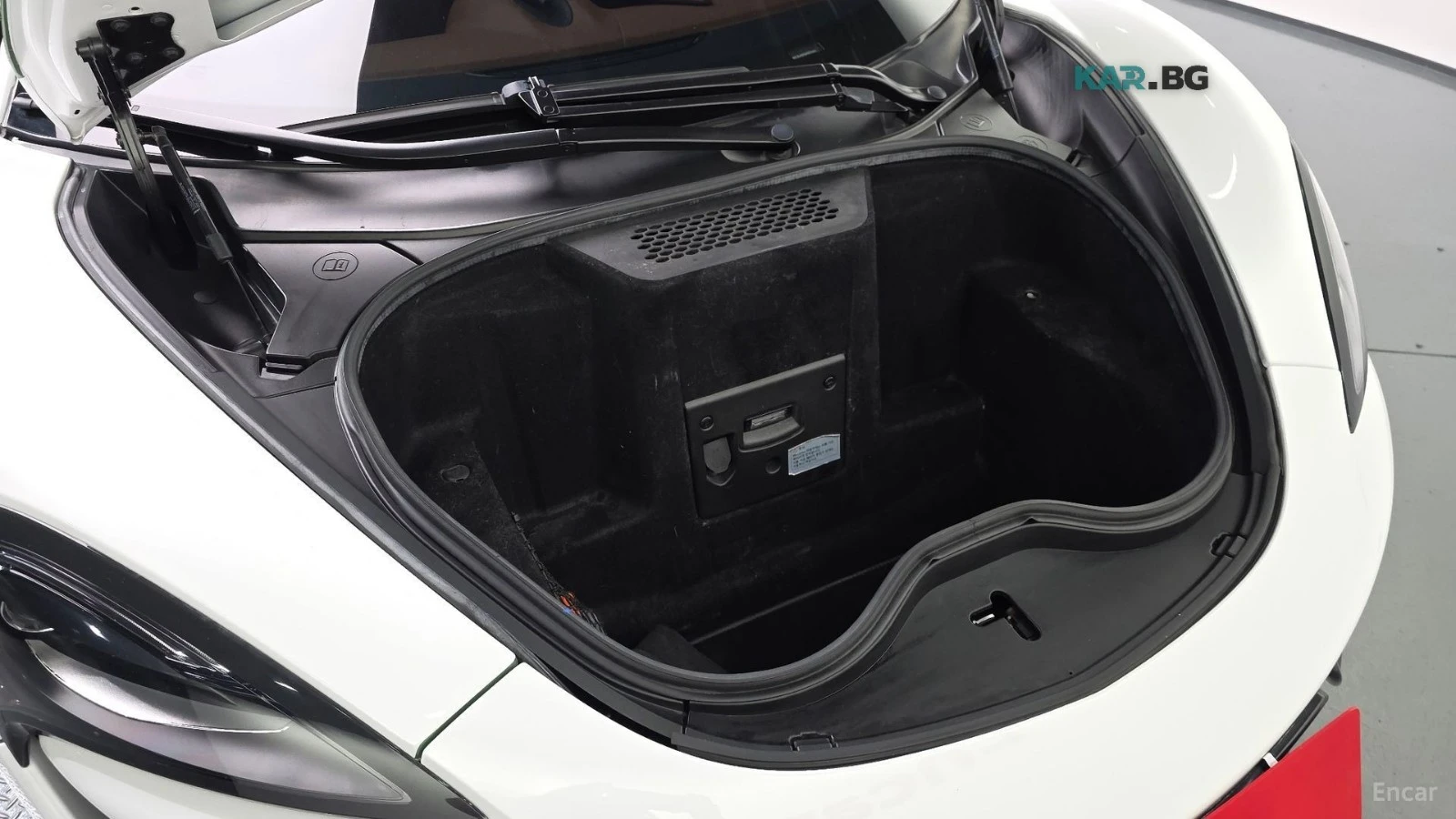 McLaren GT 570* 3.8* КАМЕРА* ПОДГРЕВ* KEYLESS* ШИБИДАХ* , снимка 17 - Автомобили и джипове - 55990193