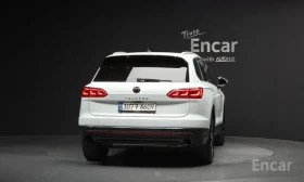 VW Touareg 3.0TDI Premium Дистроник Панорама Обдухване , снимка 4