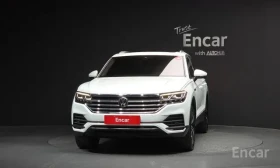 VW Touareg 3.0TDI Premium Дистроник Панорама Обдухване  | Auto.bg — изображение 2