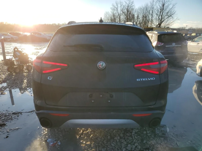 Alfa Romeo Stelvio Ti, снимка 5 - Автомобили и джипове - 49558816