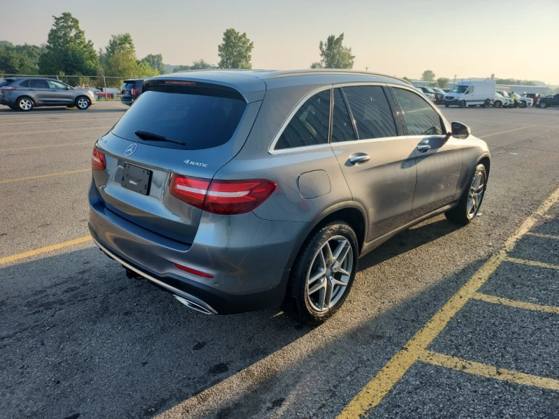 Mercedes-Benz GLC 300 4MATIC* AMG-pkg* Подгрев* Пано* Камера* М.зона* , снимка 3 - Автомобили и джипове - 52317658