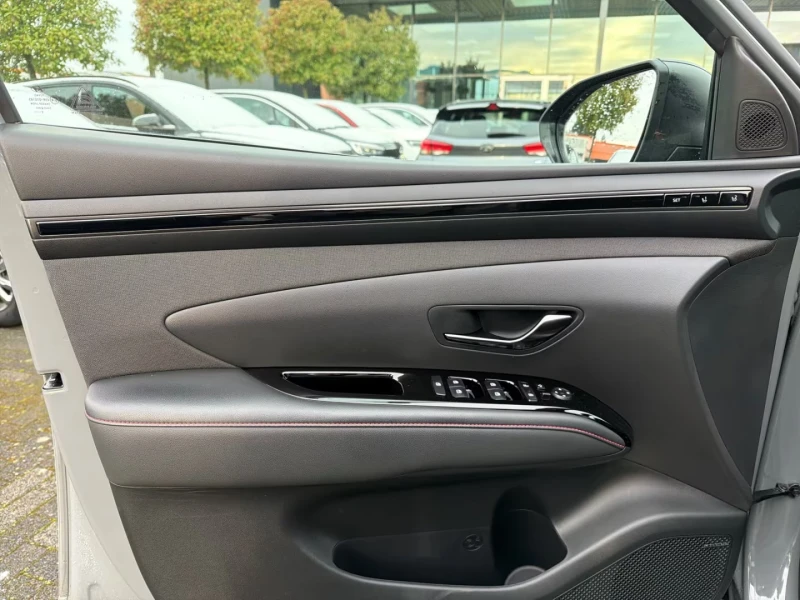 Hyundai Tucson 2.4HEV/230HP/N-LINE/360/4X4/NAVI/LED/ACC/883v, снимка 13 - Автомобили и джипове - 53244082