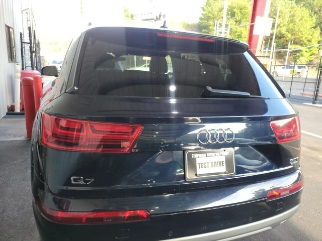 Audi Q7 3.0T Premium Plus, снимка 3 - Автомобили и джипове - 47253800