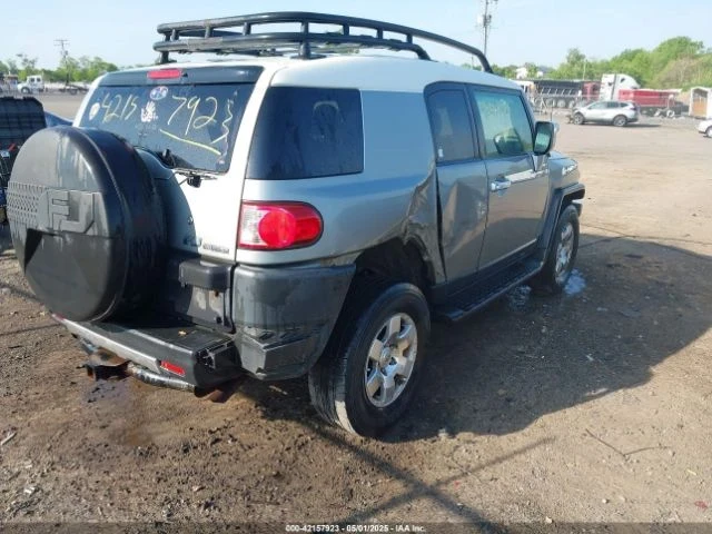 Toyota Fj cruiser  - изображение 3