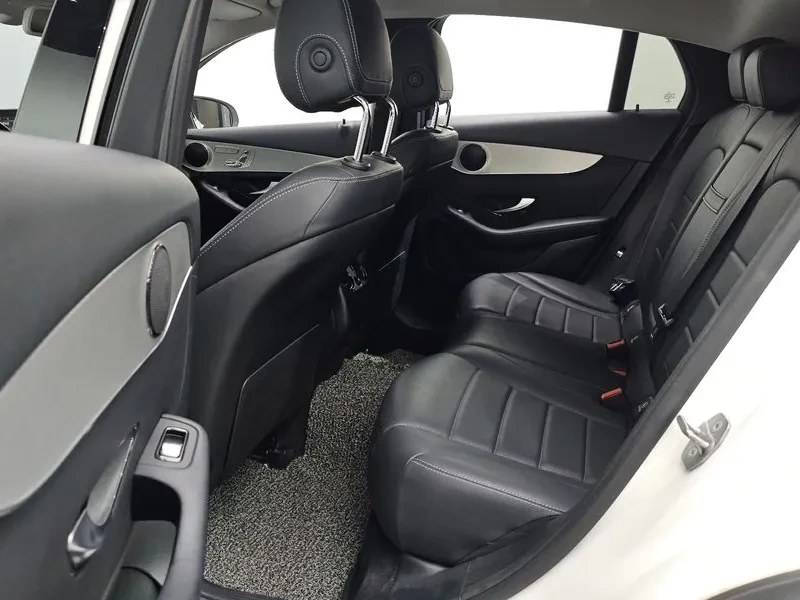 Mercedes-Benz GLC 220 4MATIC - САМО 30% АВАНС, снимка 12 - Автомобили и джипове - 56005609