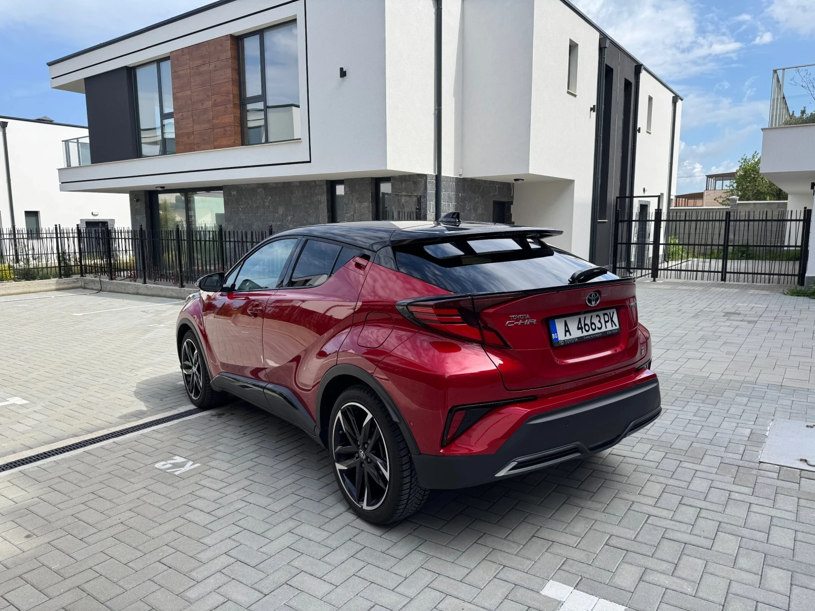 Toyota C-HR GR sport - изображение 5