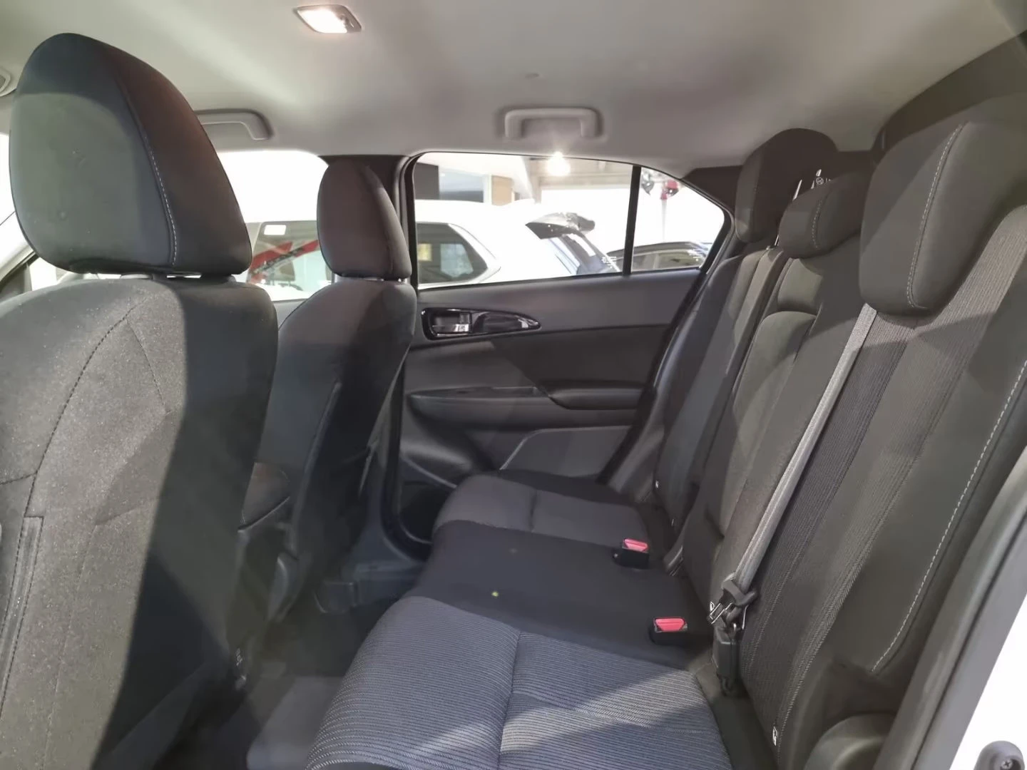 Mitsubishi Eclipse Cross 2.4PHEV/188HP/4WD/CAM/NAVI/KLESS/LED/L.ASSIST/658g | Mobile.bg � ����������� 14