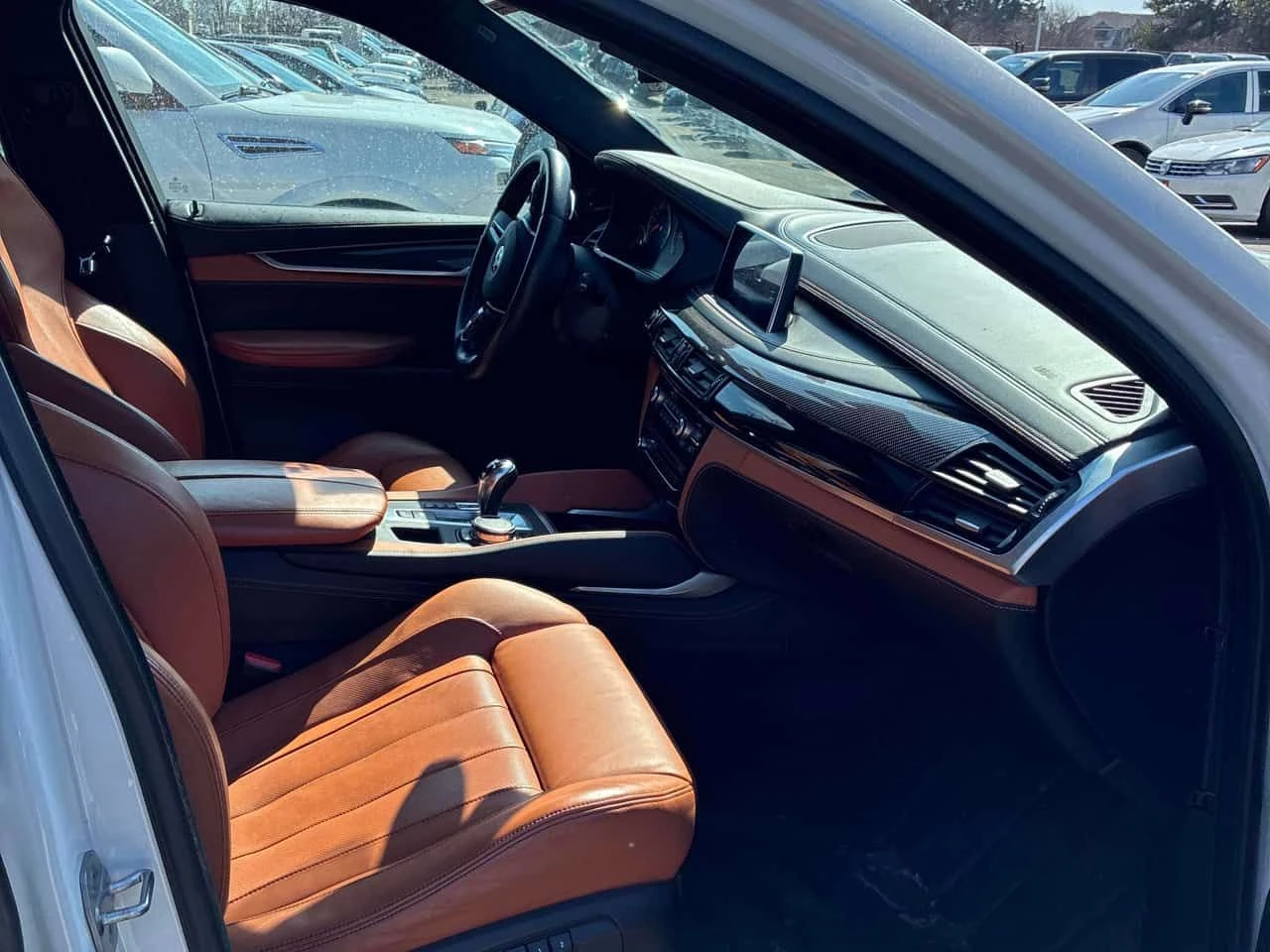 BMW X6 * M * CARFAX * 360 Камери * Harman Kardon * , снимка 15 - Автомобили и джипове - 54001834