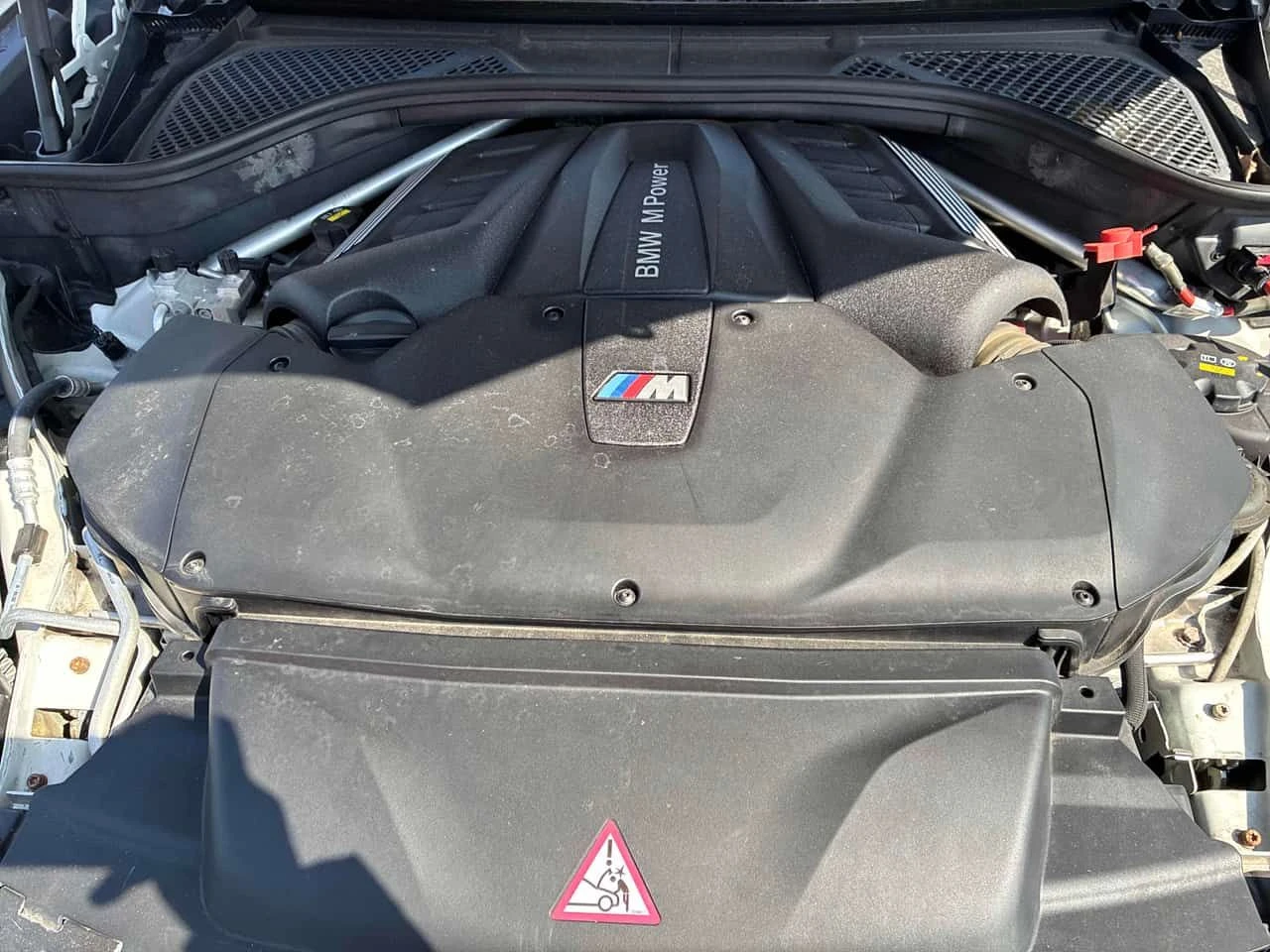 BMW X6 * M * CARFAX * 360 Камери * Harman Kardon * , снимка 16 - Автомобили и джипове - 54001834