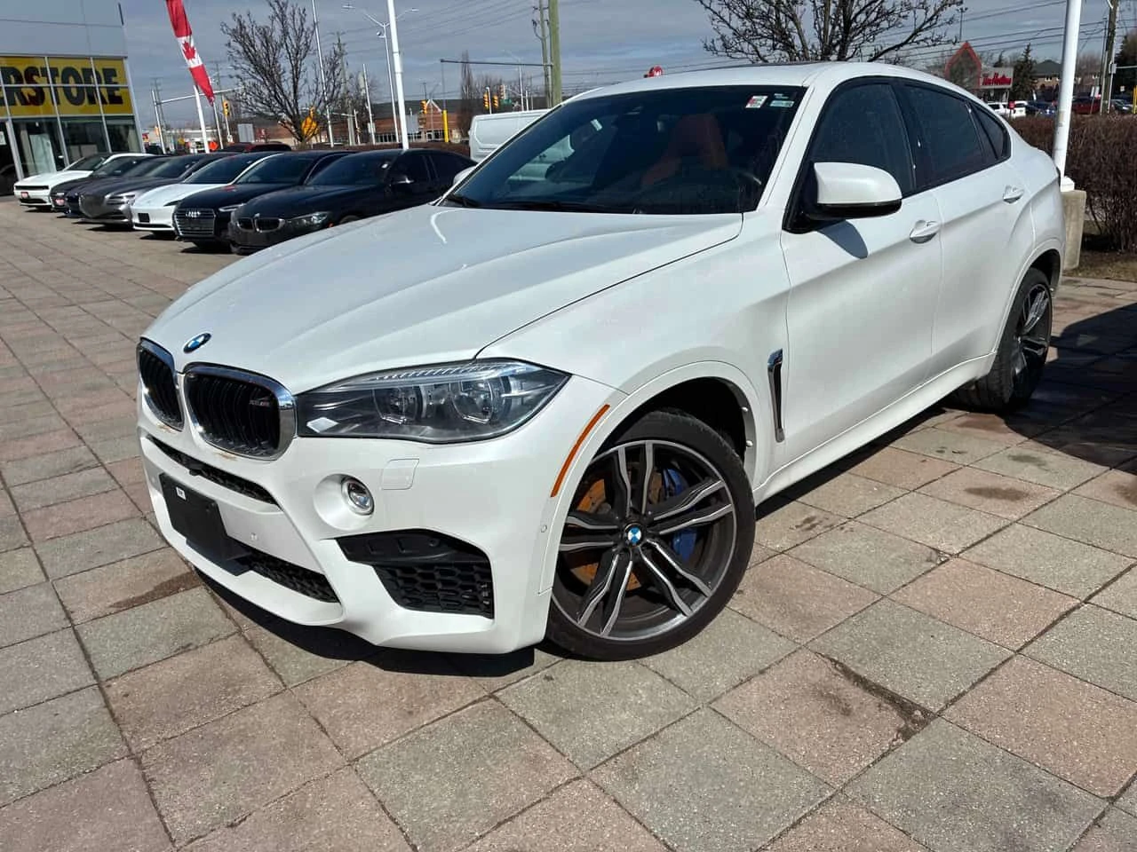 BMW X6 * M * CARFAX * 360 Камери * Harman Kardon * 