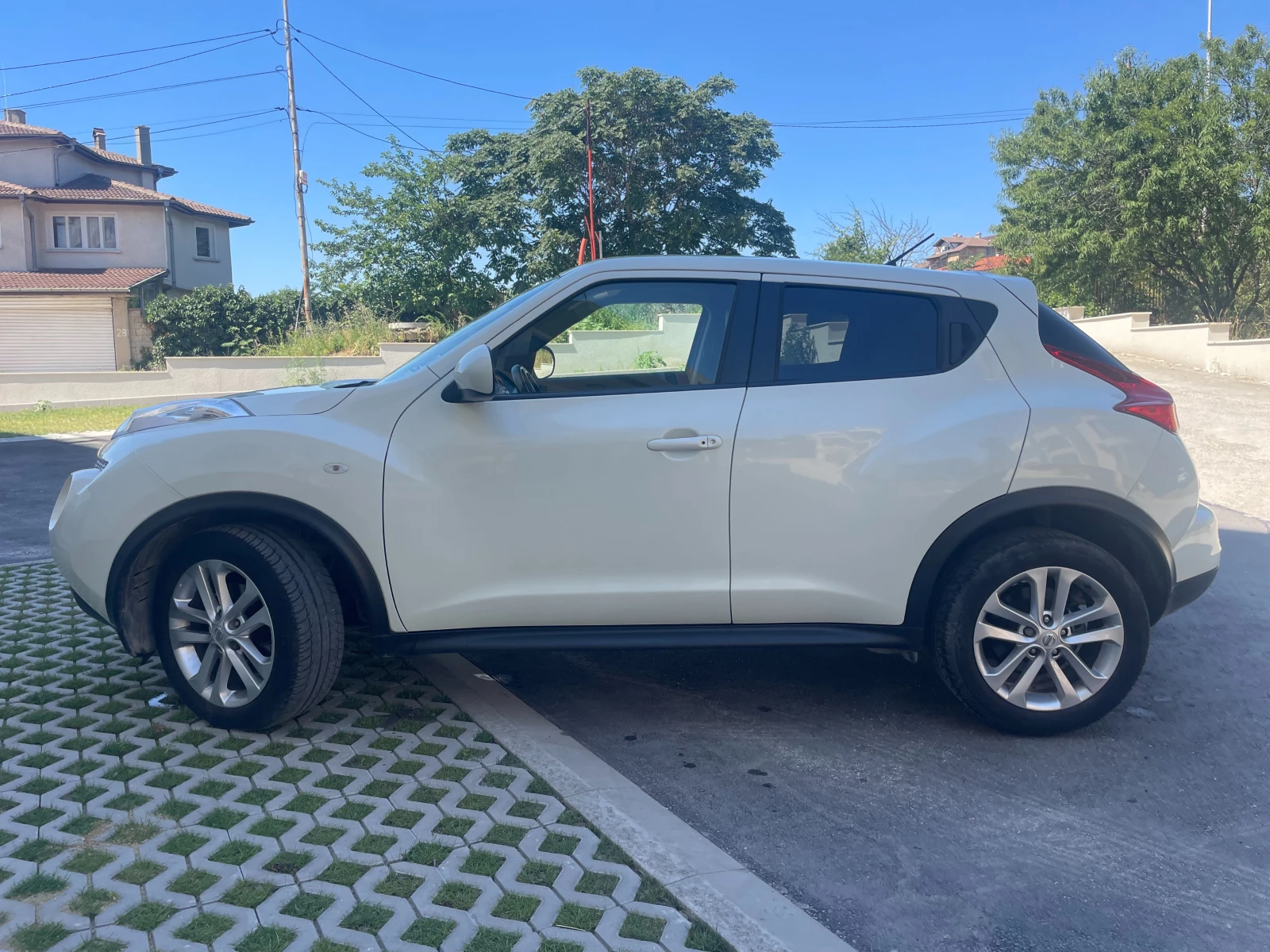 Nissan Juke, снимка 2 - Автомобили и джипове - 55299686