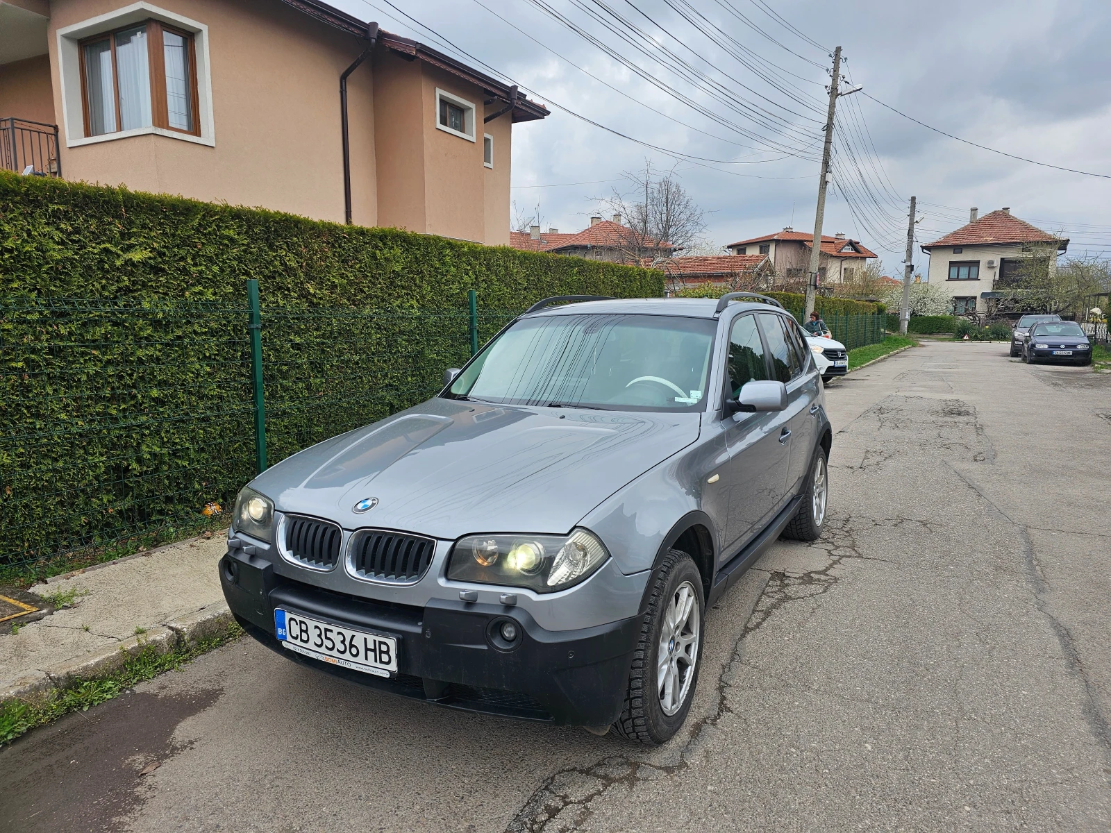 BMW X3 2.0TDI-Гаражно