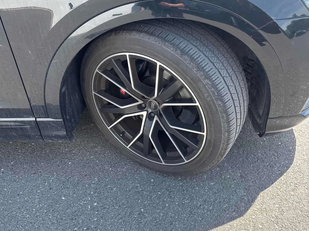 Audi SQ8 * ДИСТРОНИК* 360 КАМЕРА* ХЕД-ЪП* ПАНОРАМА* , снимка 7 - Автомобили и джипове - 54784150