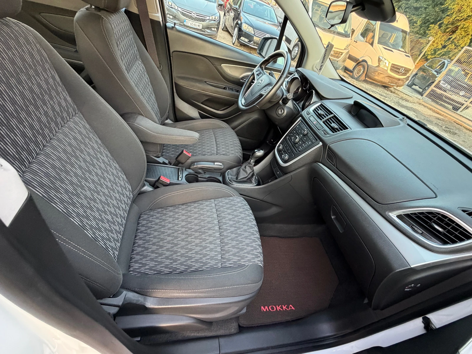 Opel Mokka 1.6CDTI* TOP* EVRO6, снимка 10 - Автомобили и джипове - 55342980